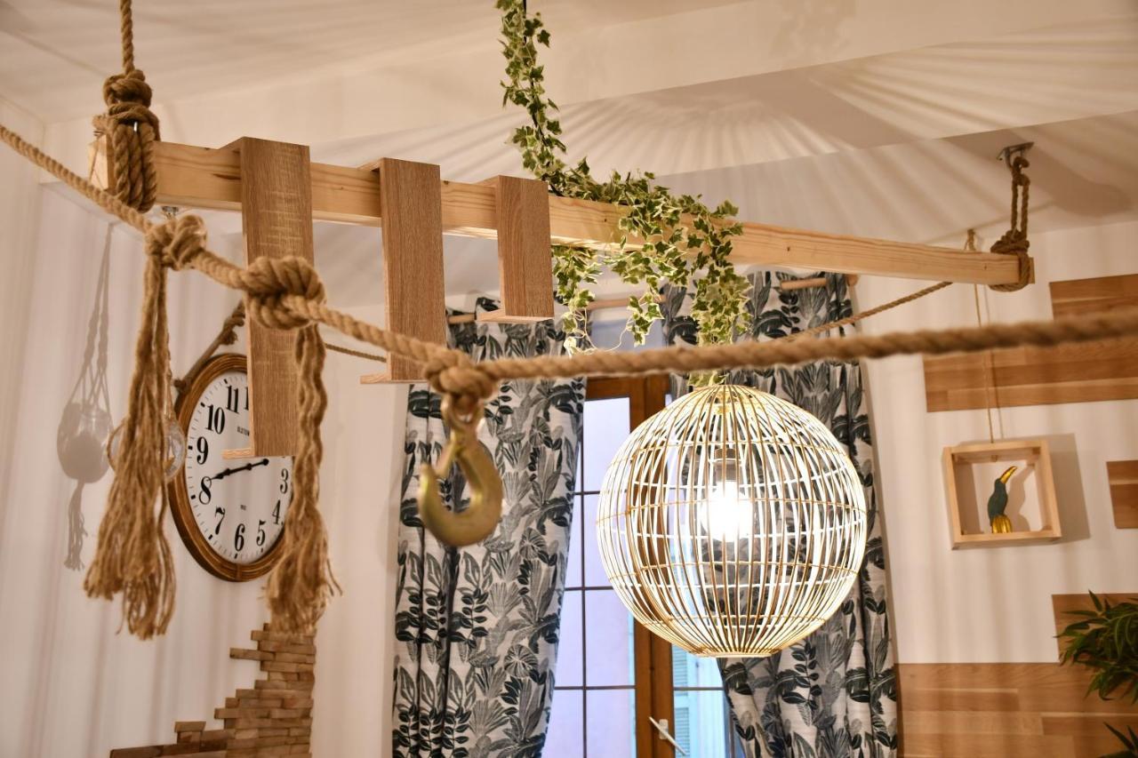 Le Cabanon H24,Atypique,Cosy,Port,Plage,Wifi,Netflix ラ・セーヌ・シュル・メール エクステリア 写真